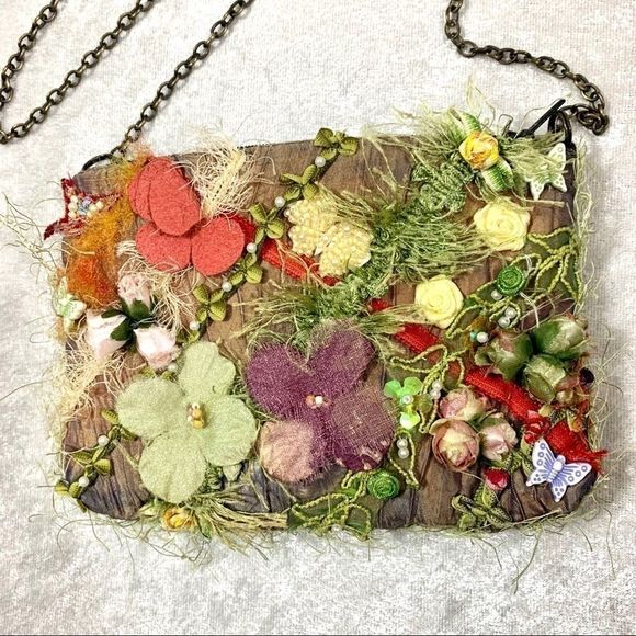 🏆HP🏆 Mary Frances Fantasy Floral Butterfly Bag - Picture 4 of 16